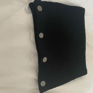 Merino wool convertible neck warmer. Worn a couple times for photoshoot